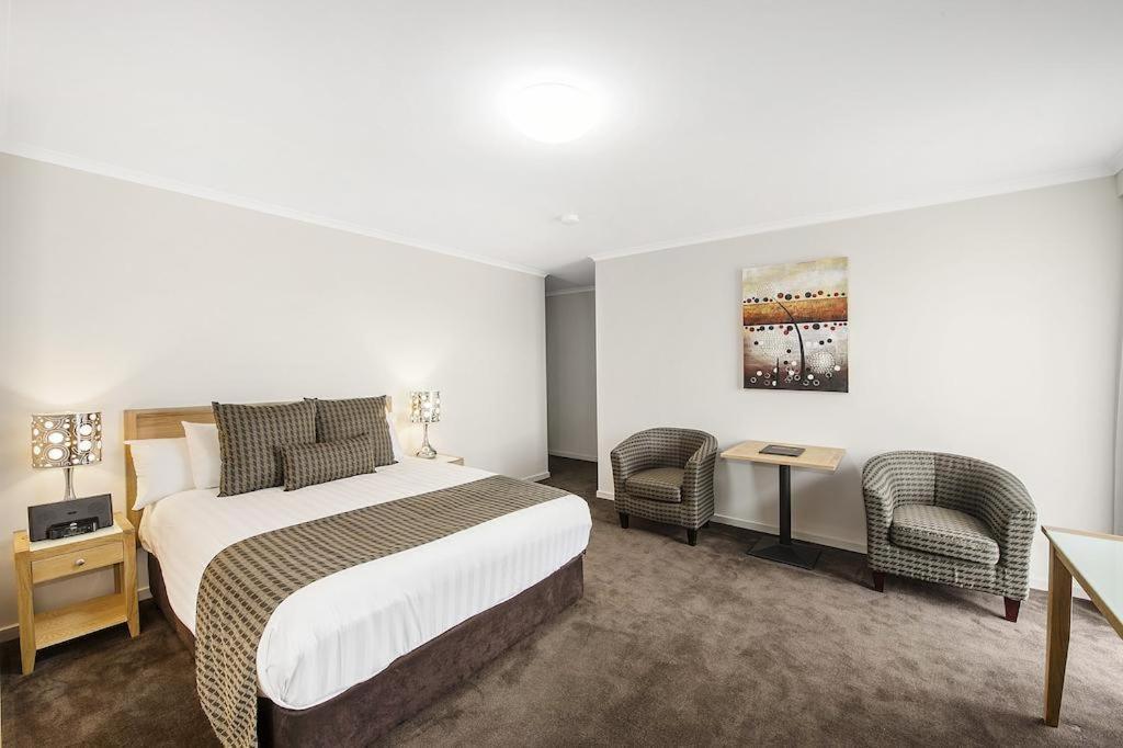 Mid City Motel ווארנאמבול מראה חיצוני תמונה